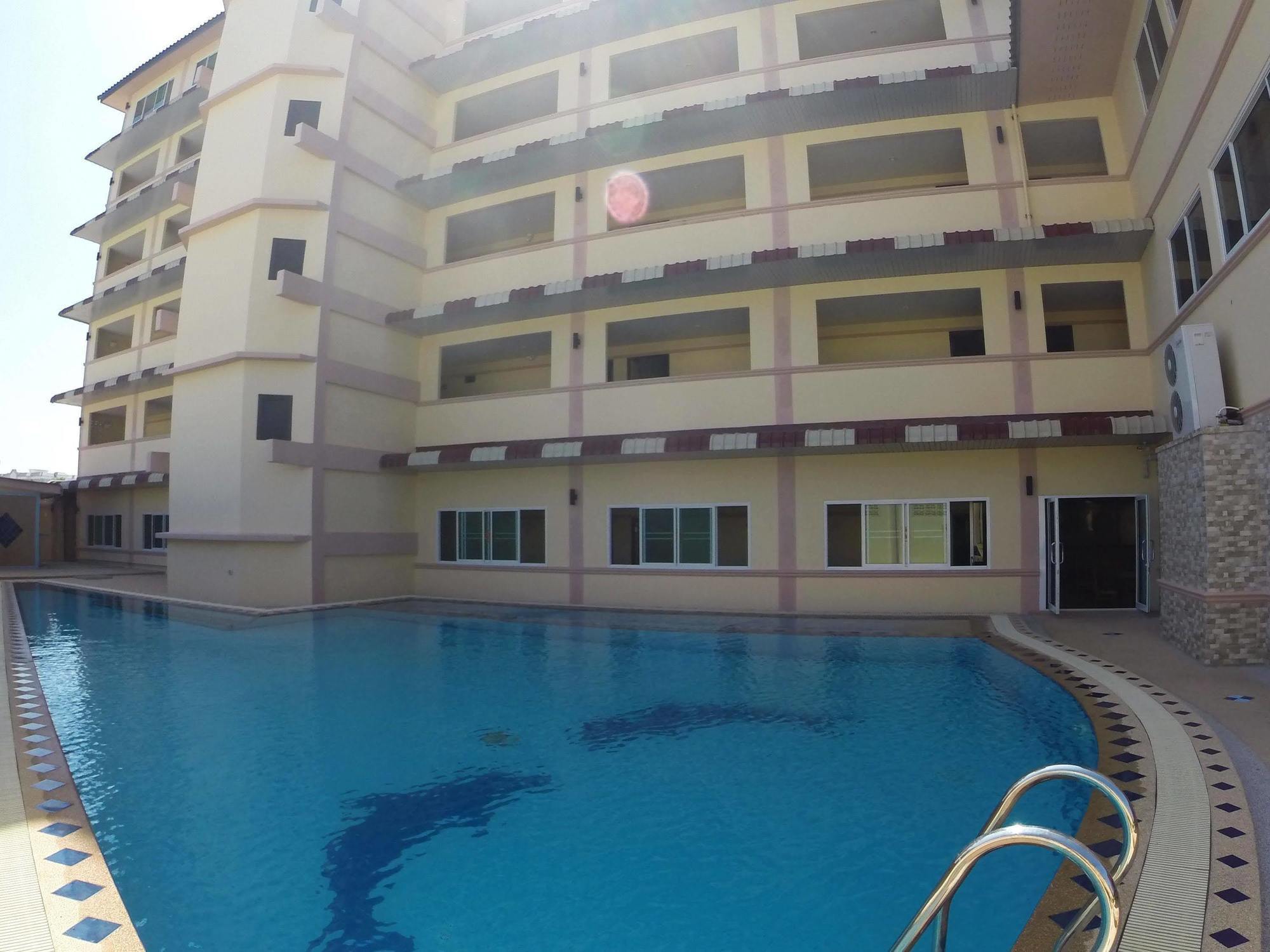 Oyo 523 Aa Pattaya Ville Extérieur photo